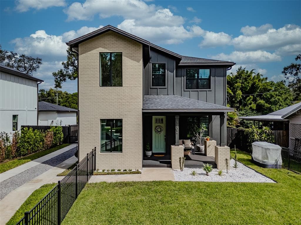 1202 E JEAN STREET TAMPA, FL 33604