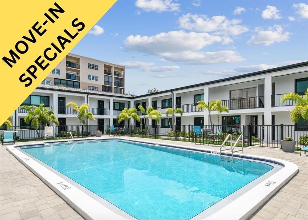 2942 W BAY DRIVE UNIT 33 BELLEAIR BLUFFS, FL 33770