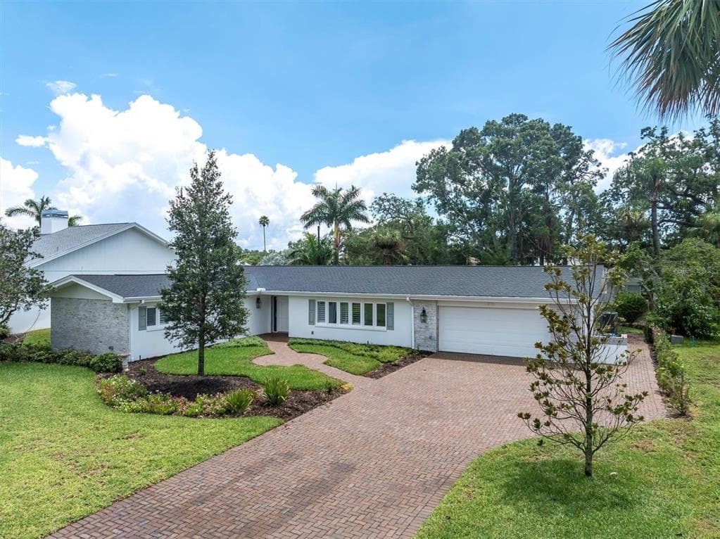 319 RAFAEL BOULEVARD NE ST PETERSBURG, FL 33704