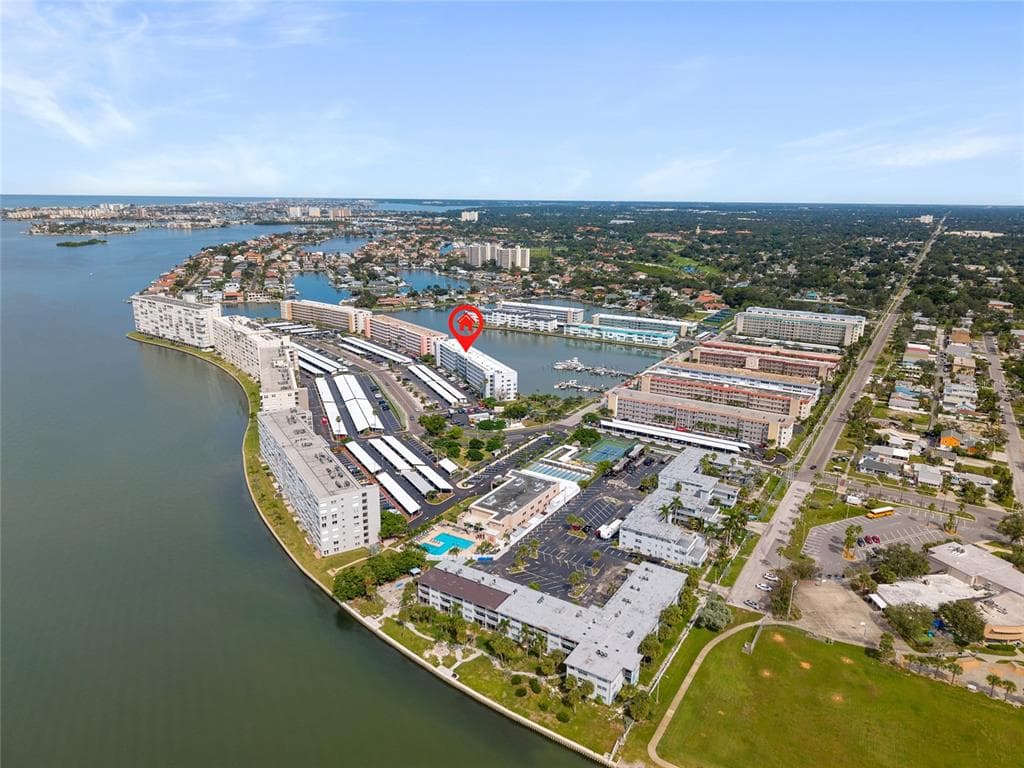 5925 SHORE BOULEVARD S UNIT 608 GULFPORT, FL 33707