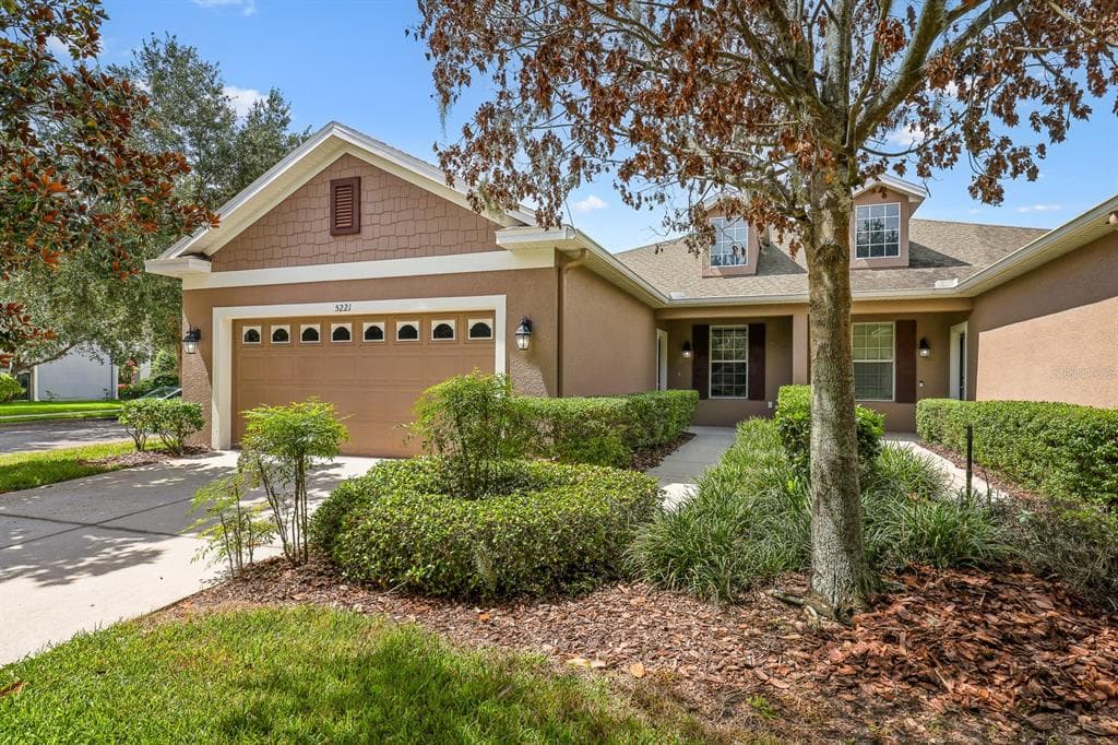 5221 BANNISTER PARK LANE LITHIA, FL 33547