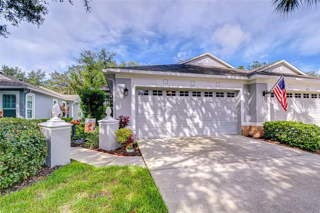 5909 SANDHILL RIDGE DRIVE LITHIA, FL 33547