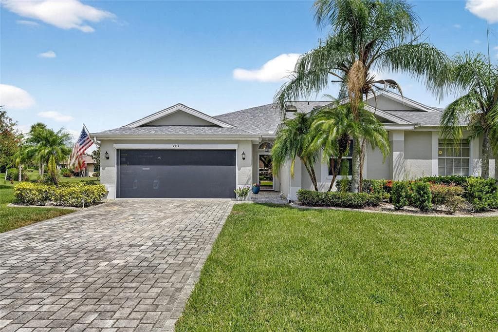 1574 NANTUCKET DRIVE UNIT 131 SUN CITY CENTER, FL 33573