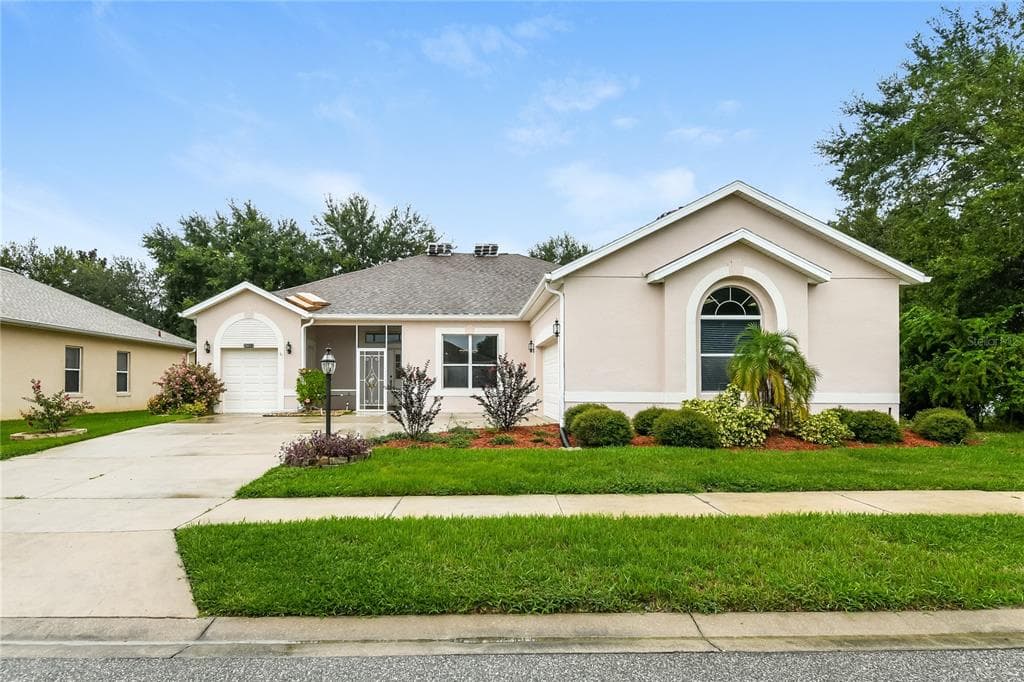 25012 LAUREL VALLEY ROAD LEESBURG, FL 34748