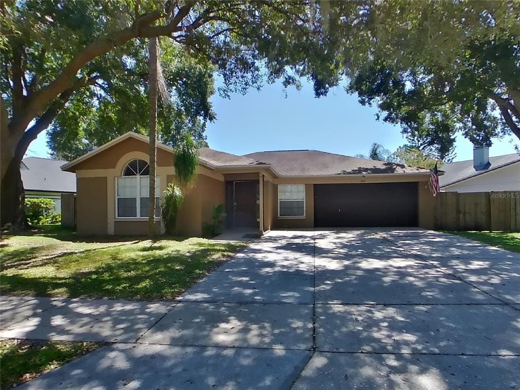 1904 CANDLESTICK COURT LUTZ, FL 33559