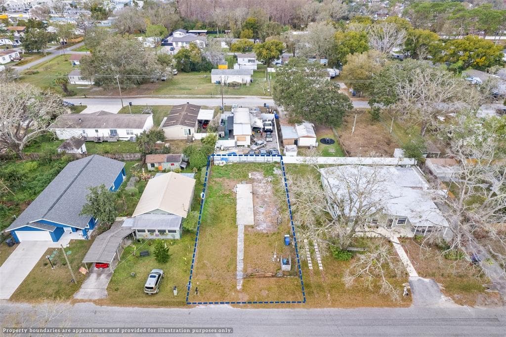 12912 CAMBRIDGE AVENUE TAMPA, FL 33624