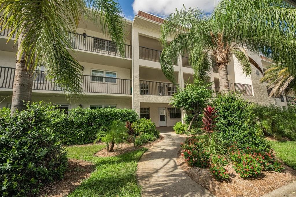 860 VIRGINIA STREET UNIT 105