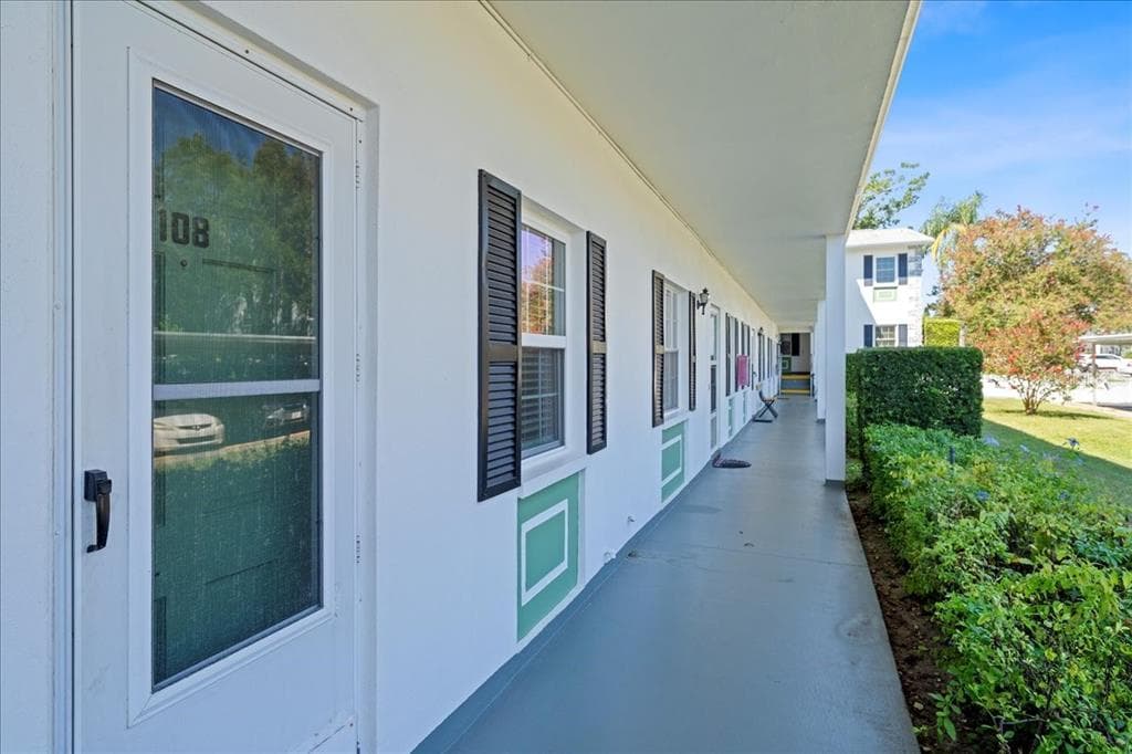 200 GLENNES LANE UNIT 108 DUNEDIN, FL 34698