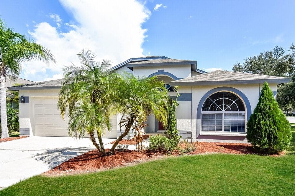 13610 OGAKOR DRIVE RIVERVIEW, FL 33579