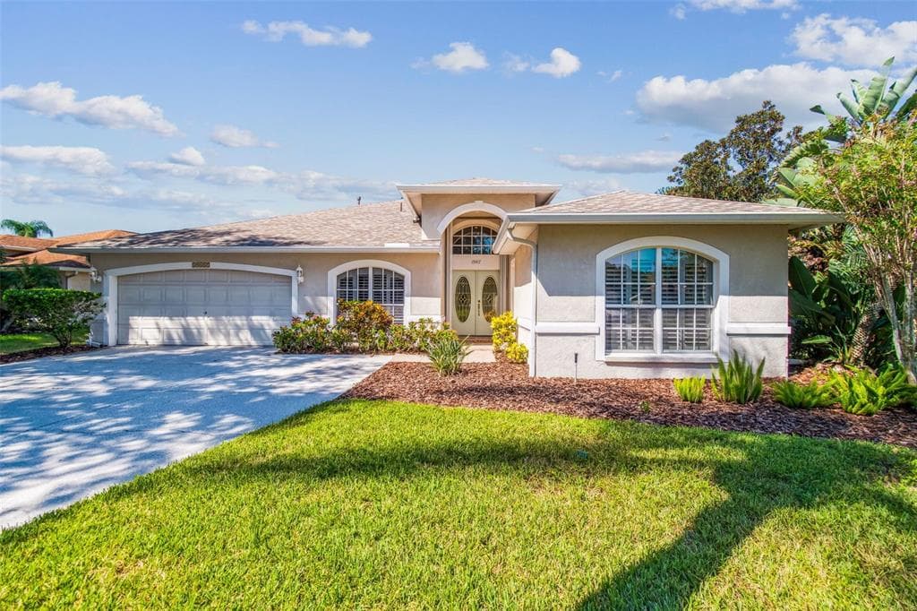 19417 MORDEN BLUSH DRIVE LUTZ, FL 33558