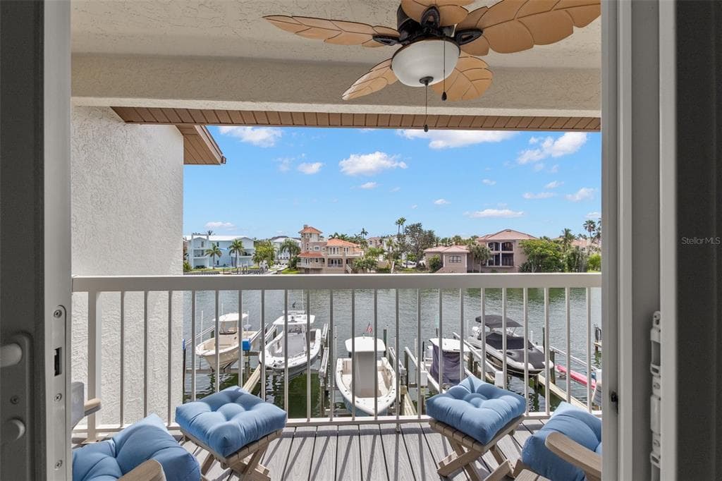 341 MADEIRA CIRCLE TIERRA VERDE, FL 33715