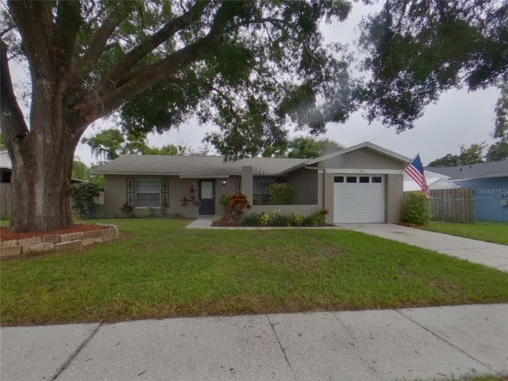 405 SILVER HILL DRIVE VALRICO, FL 33594