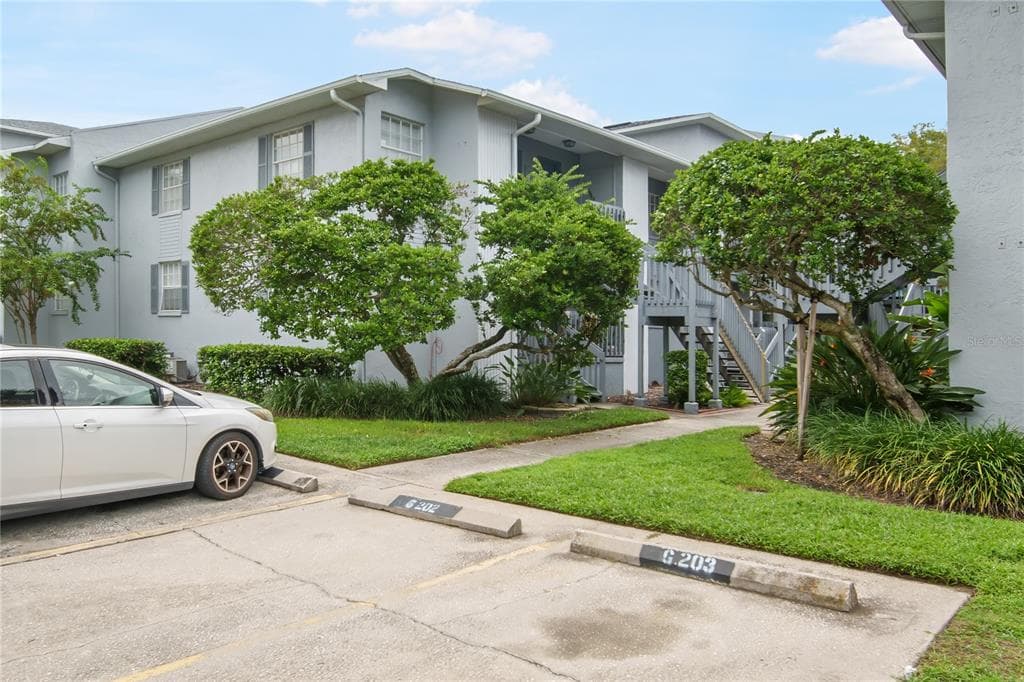 4928 W GANDY BOULEVARD UNIT G203 TAMPA, FL 33611