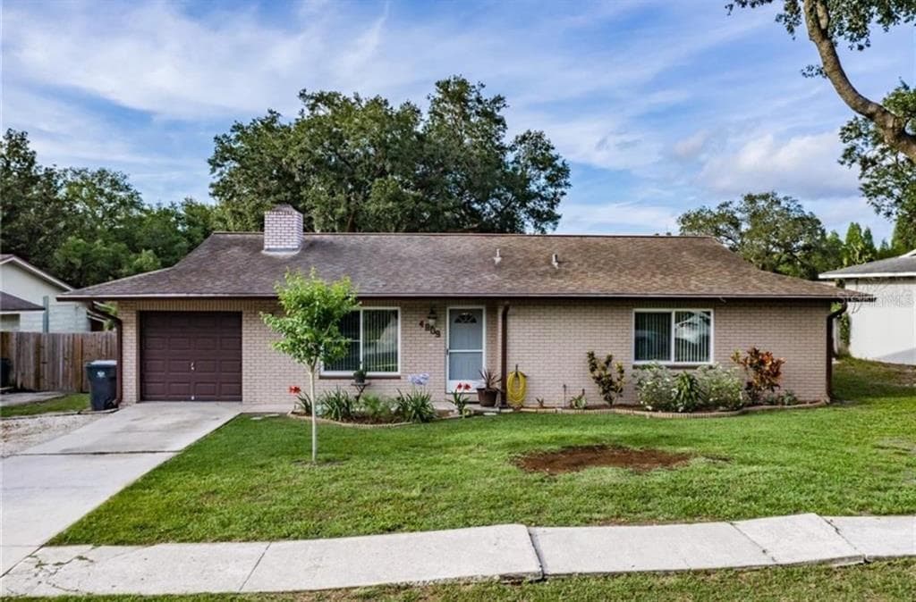 4809 REAGAN AVENUE SEFFNER, FL 33584