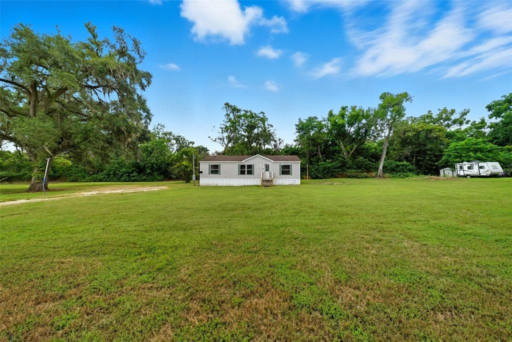 40608 MELROSE AVENUE ZEPHYRHILLS, FL 33540