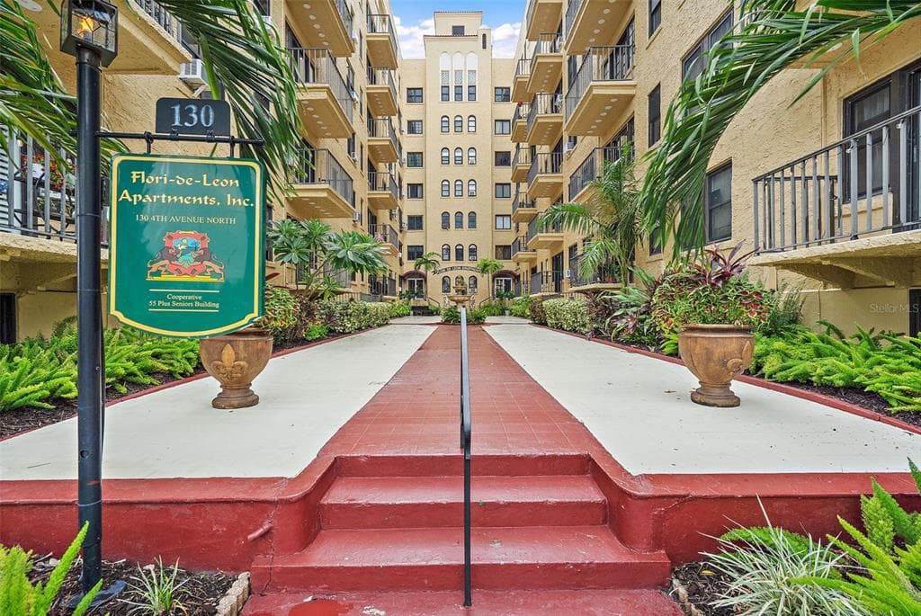 130 4TH AVENUE N UNIT 412 ST PETERSBURG, FL 33701
