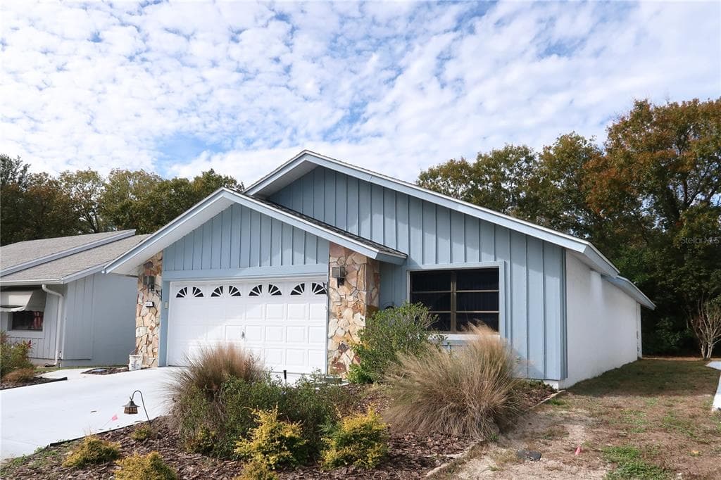 44 GOLFVIEW COURT HOMOSASSA, FL 34446