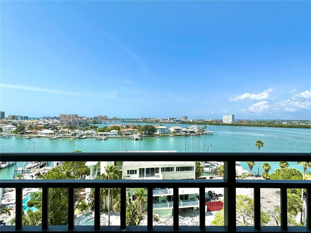 851 BAYWAY BOULEVARD UNIT 905 CLEARWATER BEACH, FL 33767