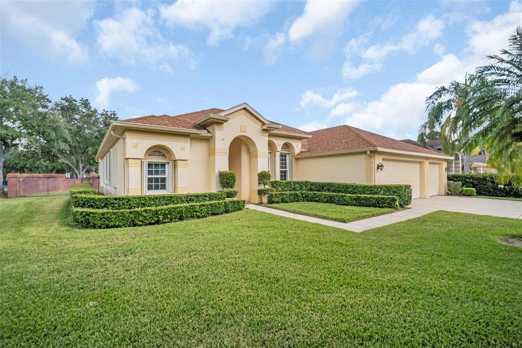 12302 SEABROOK DRIVE TAMPA, FL 33626
