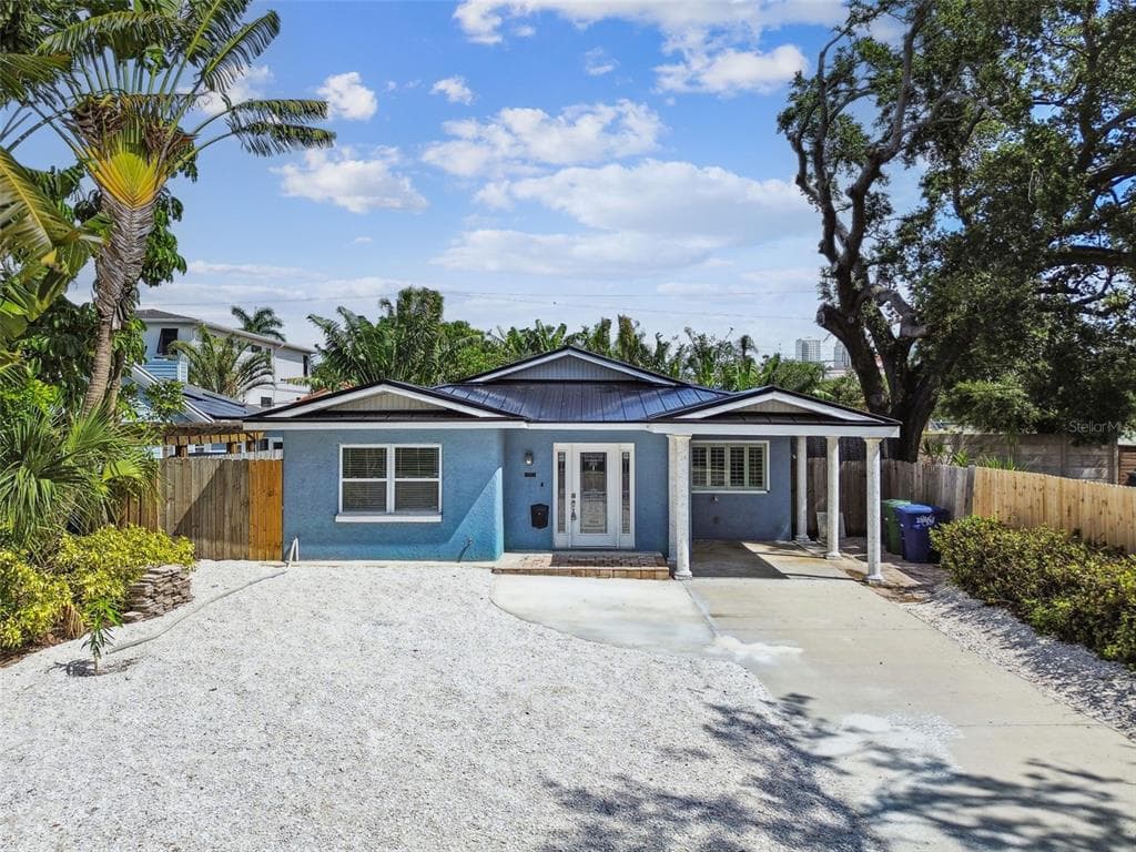 131 ADALIA AVENUE TAMPA, FL 33606