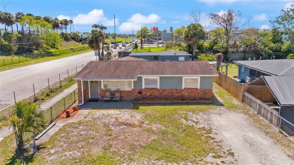 319 E 119TH AVENUE TAMPA, FL 33612