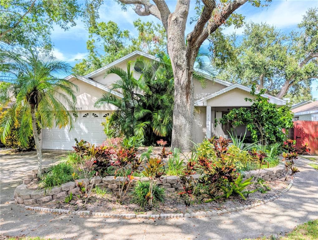 11469 OAKHURST ROAD LARGO, FL 33774