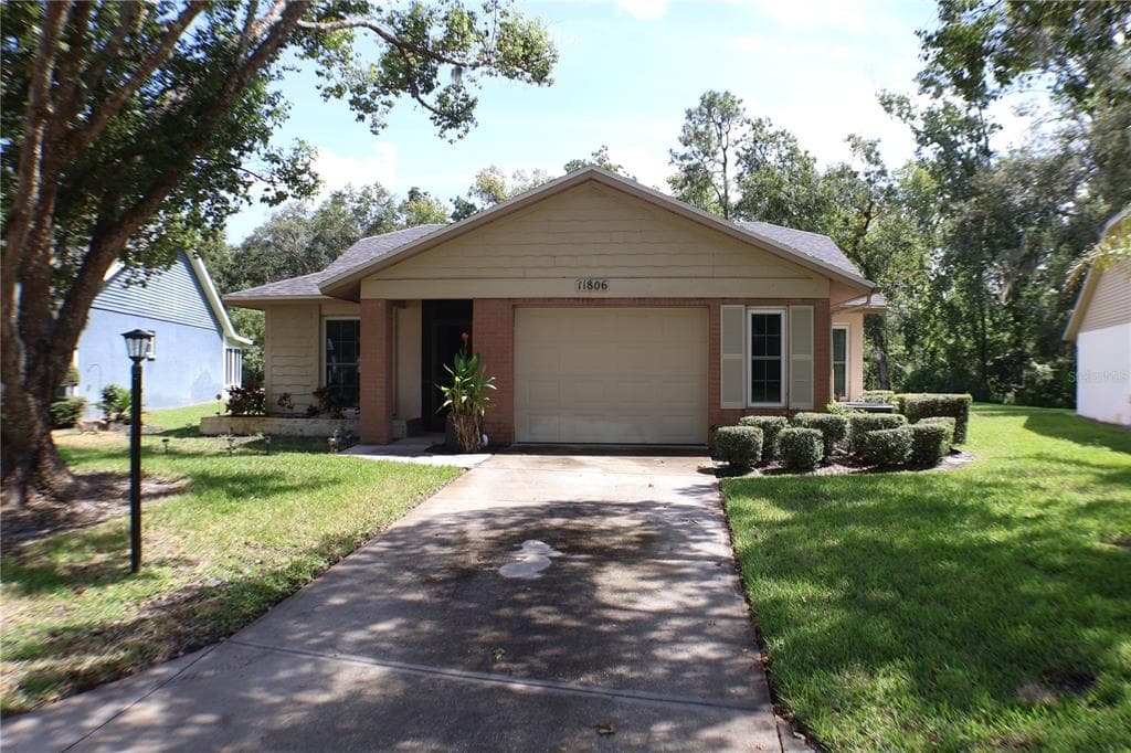 11806 WHITE ASH DRIVE NEW PORT RICHEY, FL 34654