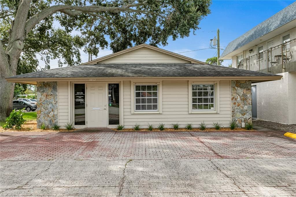 5412 CENTRAL AVENUE ST PETERSBURG, FL 33707