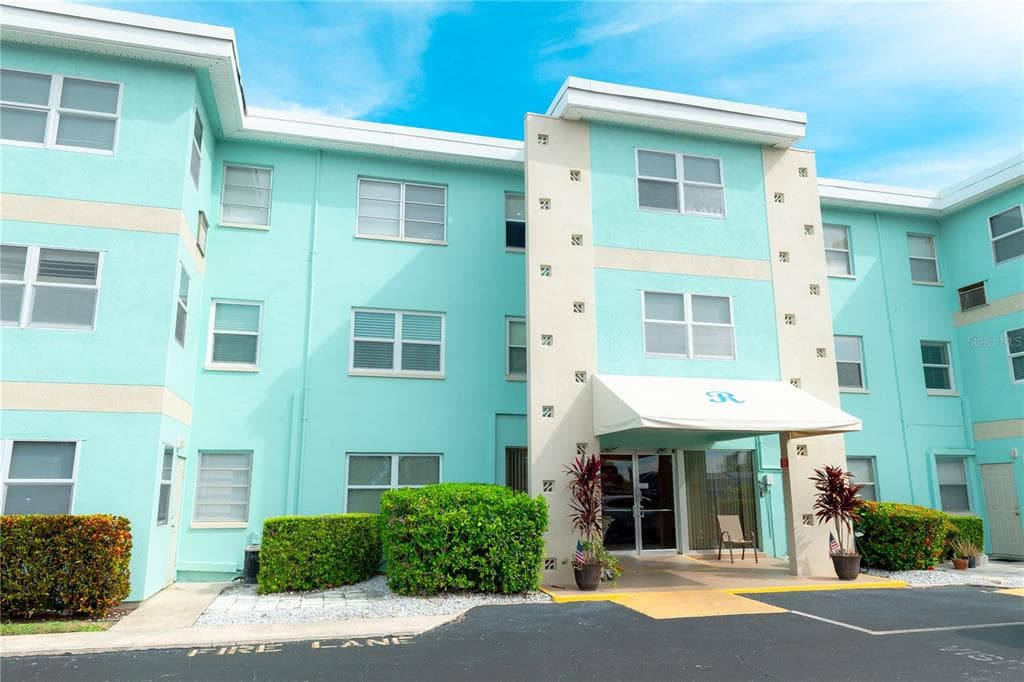 11447 PARK BOULEVARD UNIT 312 SEMINOLE, FL 33772