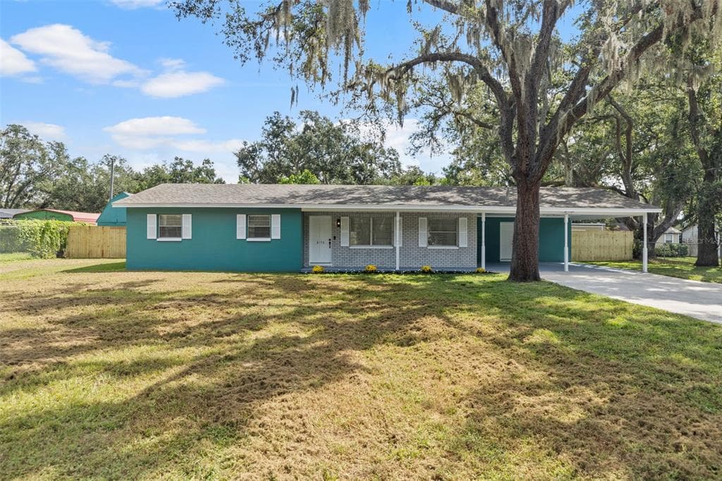 6153 BLACK DAIRY ROAD SEFFNER, FL 33584