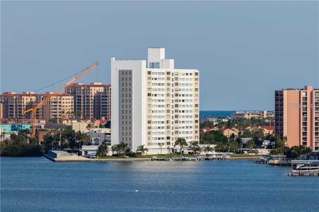 31 ISLAND WAY UNIT 408 CLEARWATER BEACH, FL 33767