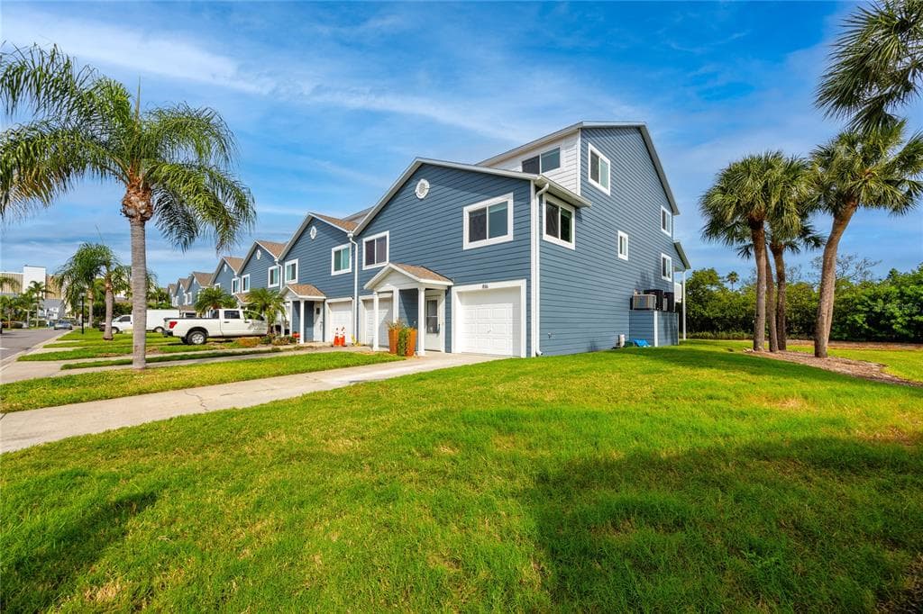 816 HIDDEN HARBOUR DRIVE INDIAN ROCKS BEACH, FL 33785