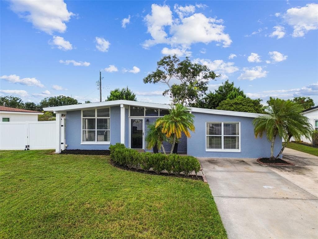 2809 LORRAINE STREET TAMPA, FL 33614