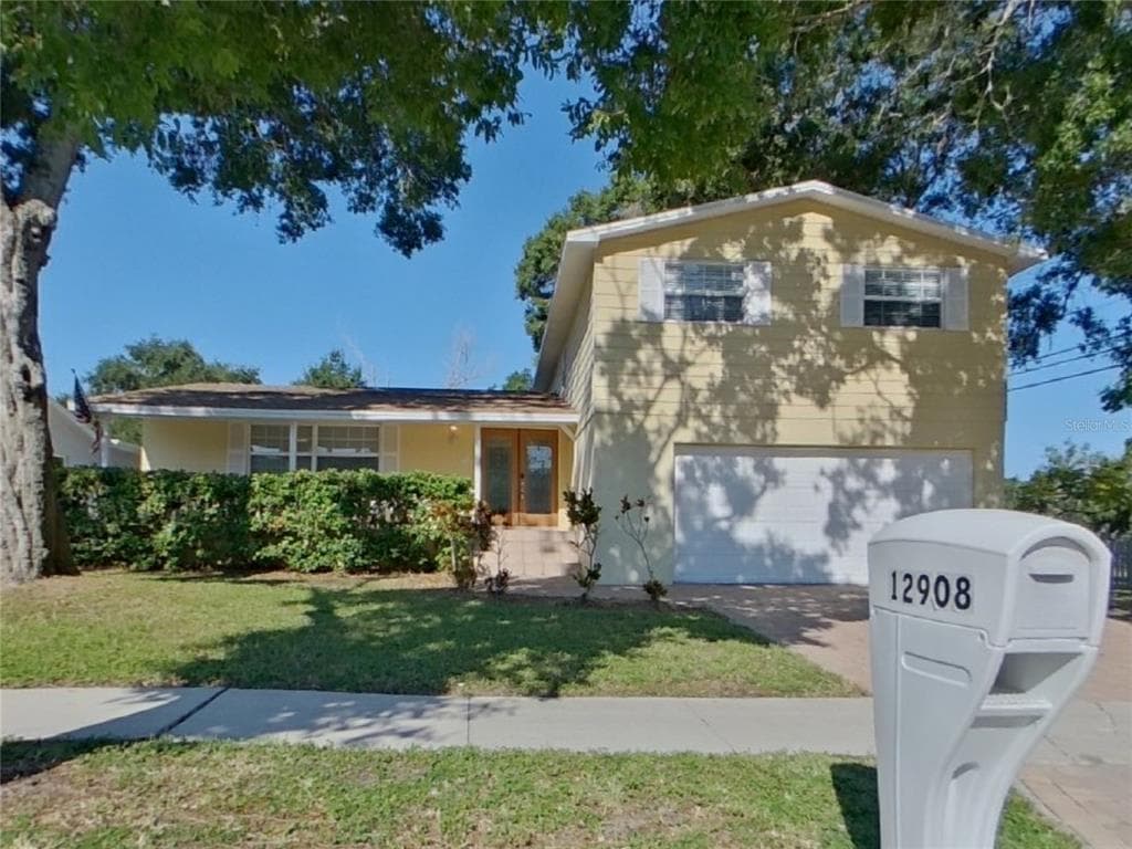 12908 MIA CIRCLE LARGO, FL 33774