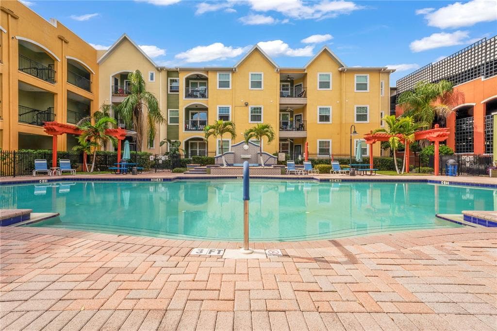 1810 E PALM AVENUE UNIT 5207 TAMPA, FL 33605