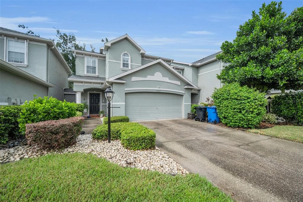 1033 BELLA VISTA DRIVE NE ST PETERSBURG, FL 33702