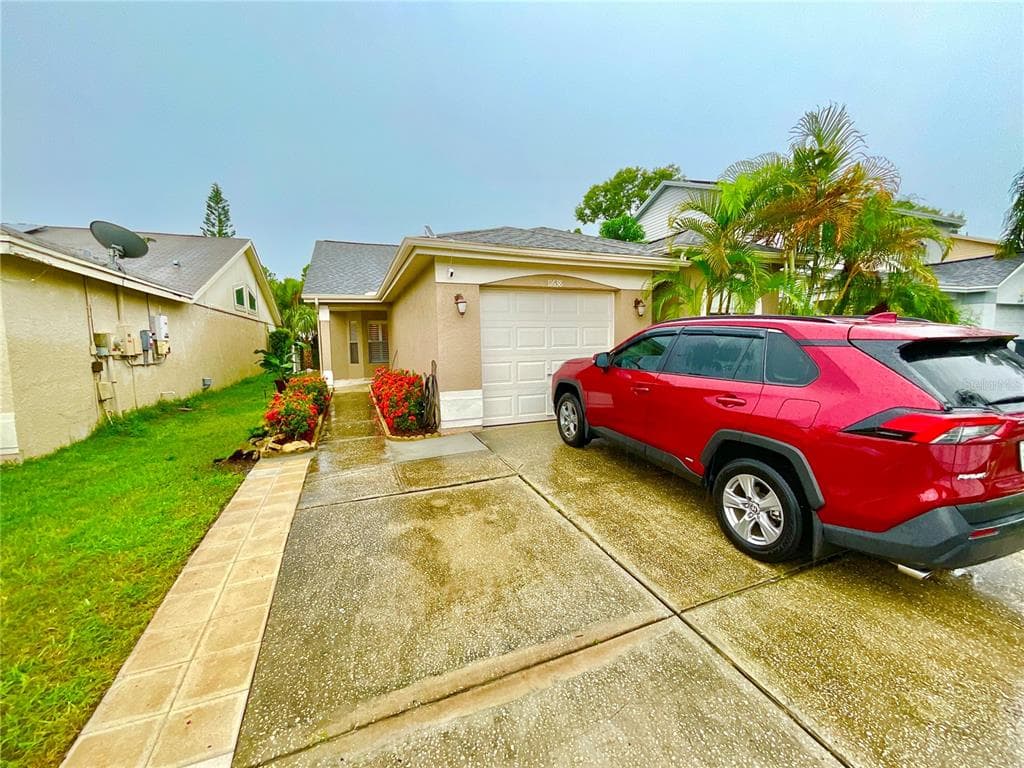 11638 HIDDEN HOLLOW TAMPA, FL 33635