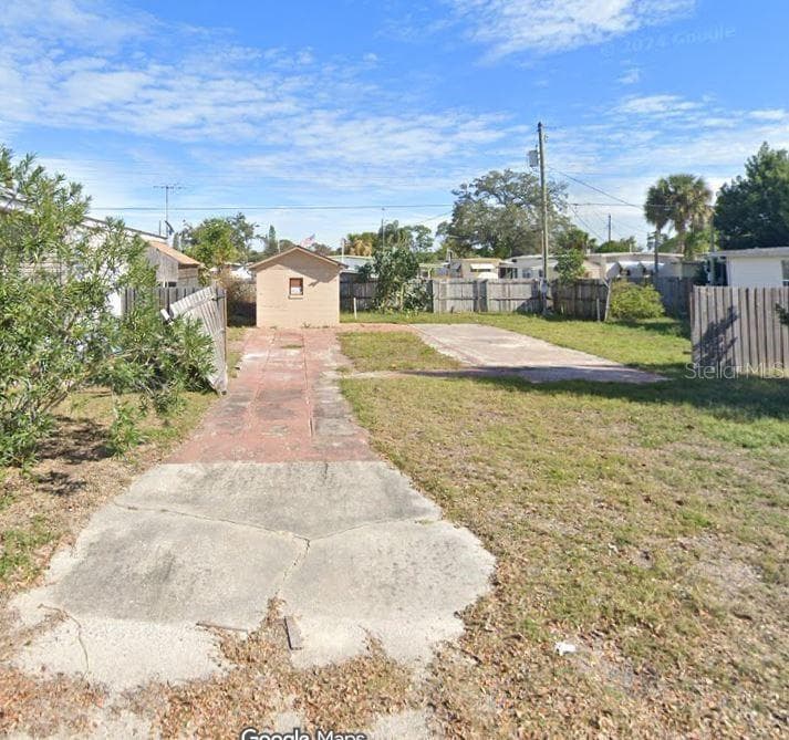 2118 HOYLE DRIVE HOLIDAY, FL 34691