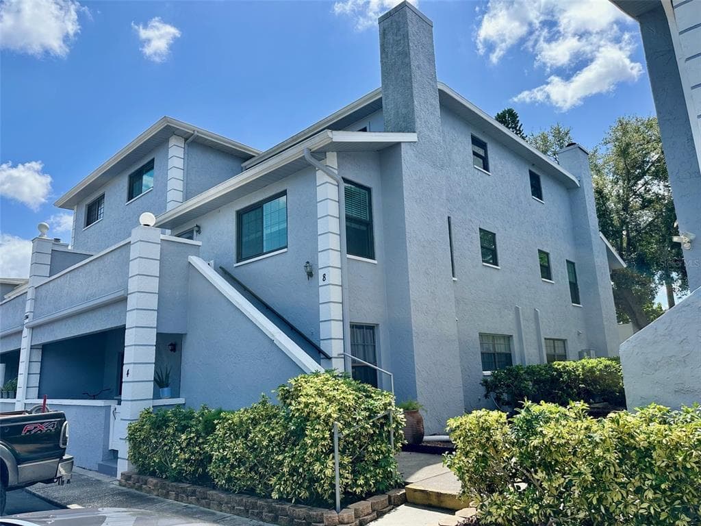 5744 CALAIS BOULEVARD N UNIT 8 ST PETERSBURG, FL 33714