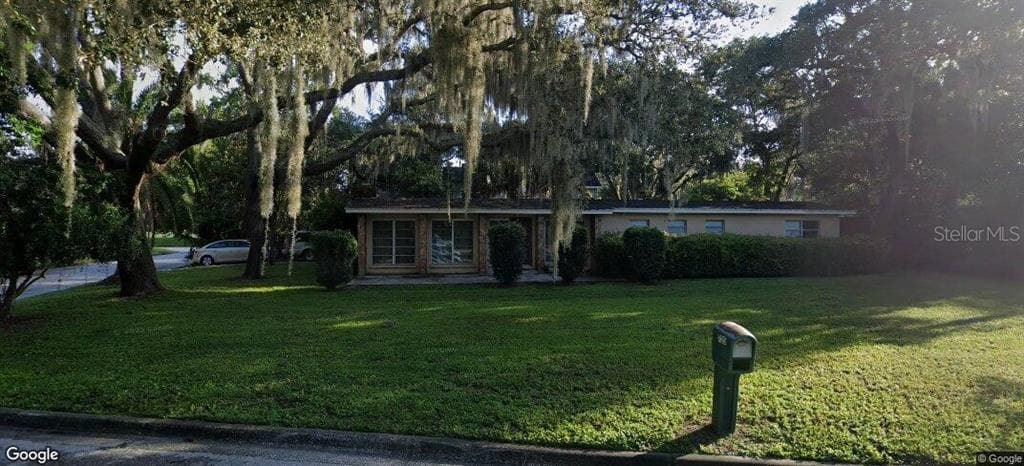 720 DOWNS AVENUE TEMPLE TERRACE, FL 33617