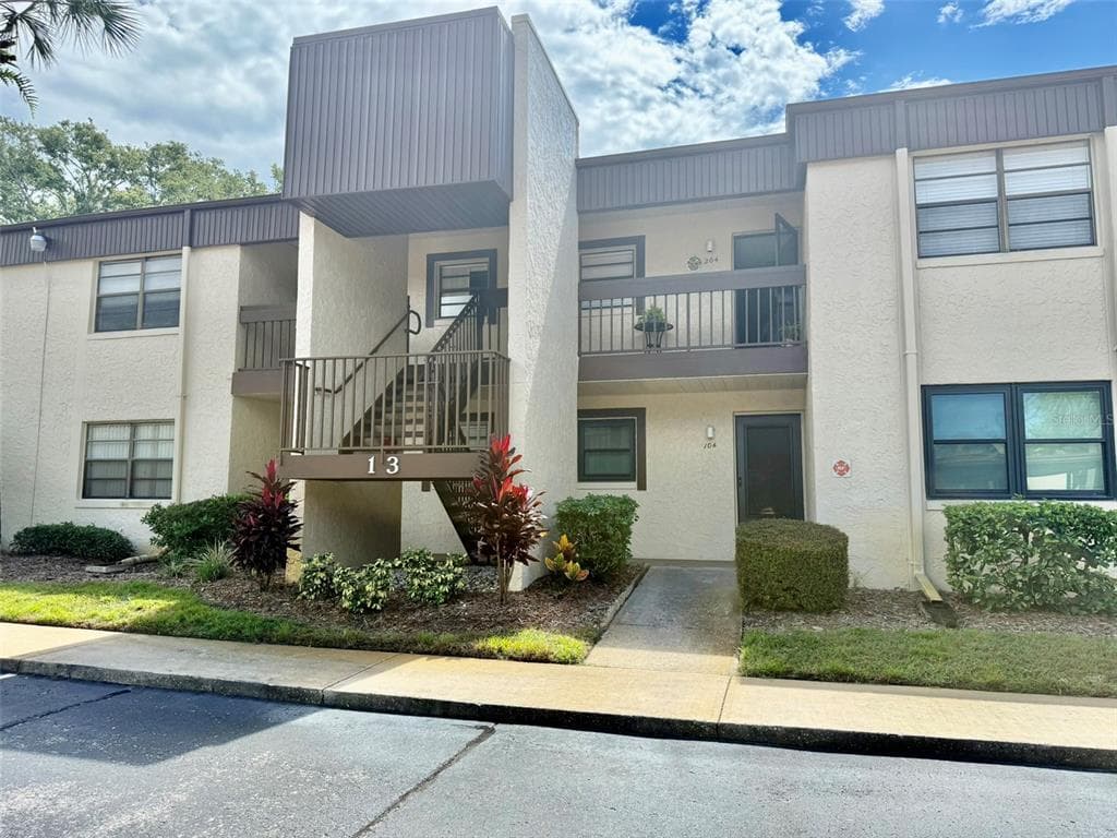 2400 WINDING CREEK BOULEVARD UNIT 13-104 CLEARWATER, FL 33761