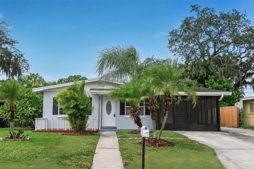 1833 S CIVITAN AVENUE LAKELAND, FL 33801