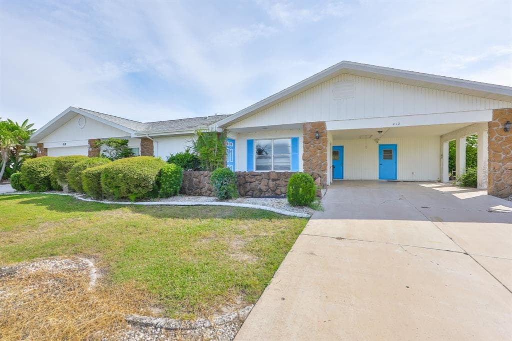 412 S PEBBLE BEACH BOULEVARD SUN CITY CENTER, FL 33573