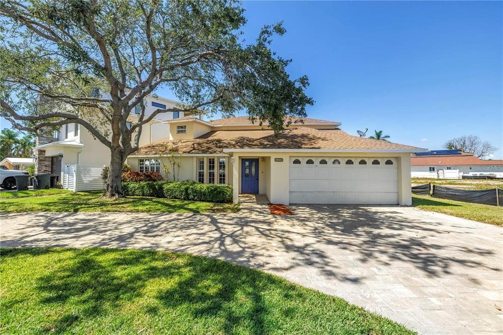 17601 STERLING TERRACE REDINGTON SHORES, FL 33708