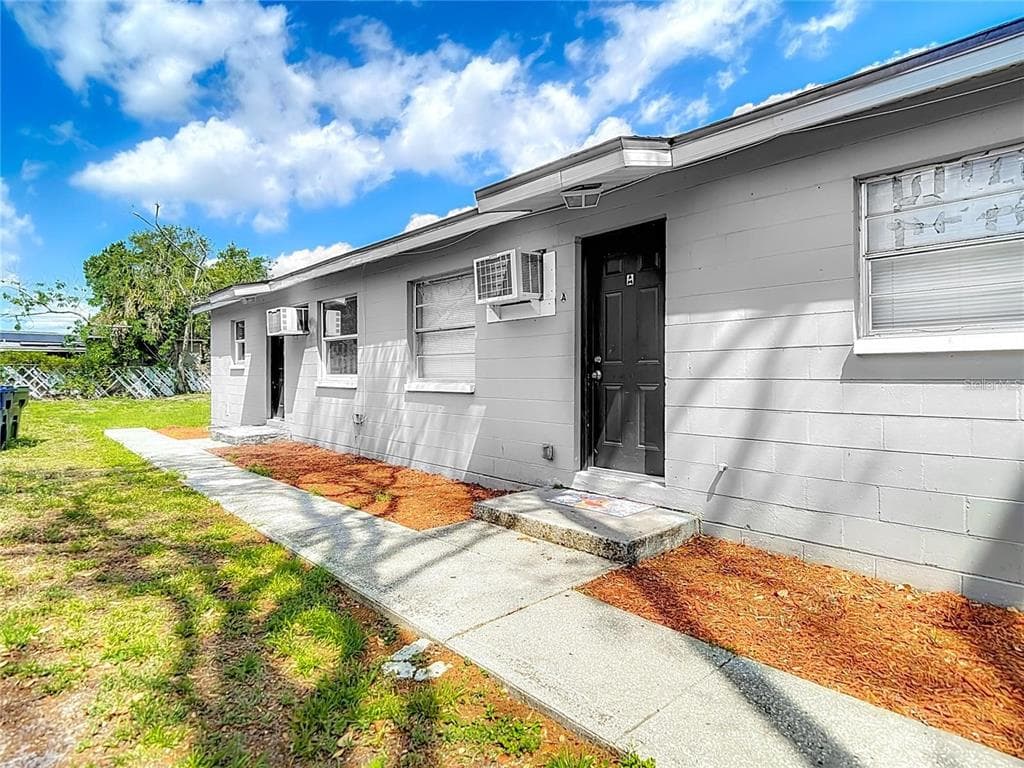 3216 N 48TH STREET TAMPA, FL 33605