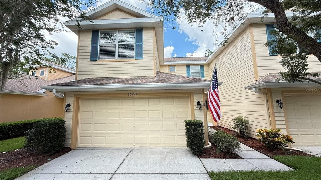 20227 VINTAGE OAKS PLACE TAMPA, FL 33647