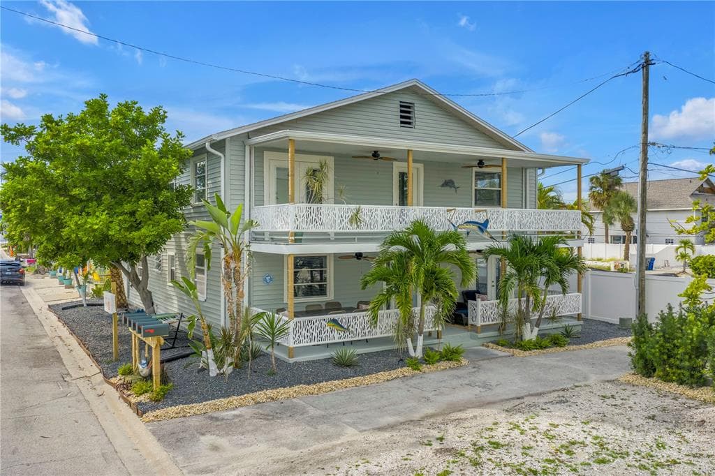 134 86 TERRACE UNIT 2 TREASURE ISLAND, FL 33706