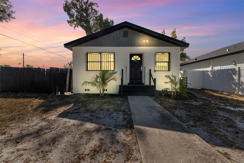 3102 W LEROY STREET UNIT A TAMPA, FL 33607