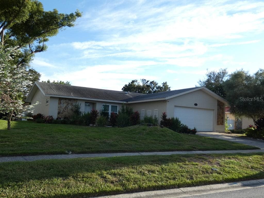 2755 MERLIN WAY CLEARWATER, FL 33761