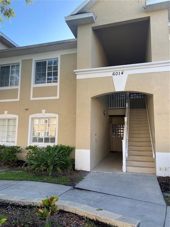 6014 PORTSDALE PLACE UNIT 101 RIVERVIEW, FL 33578